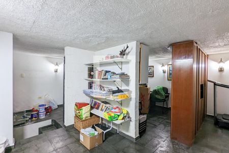 Casa à venda com 420m², 4 quartos e 4 vagasPorão