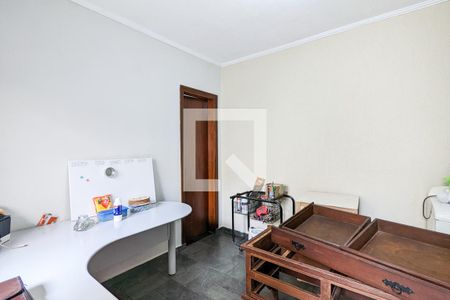 Casa à venda com 420m², 4 quartos e 4 vagasQuarto de serviço