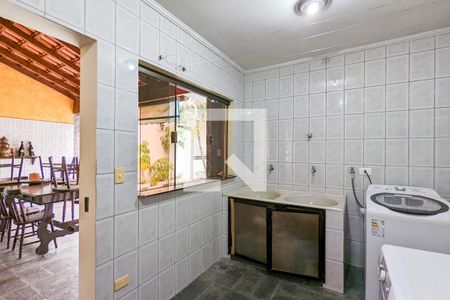 Casa à venda com 420m², 4 quartos e 4 vagasÁrea de serviço