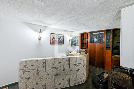 Casa à venda com 420m², 4 quartos e 4 vagasPorão