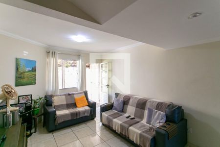 Sala de casa de condomínio à venda com 2 quartos, 114m² em Jaqueline, Belo Horizonte