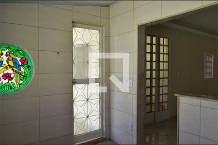 Casa para alugar com 45m², 1 quarto e sem vaga