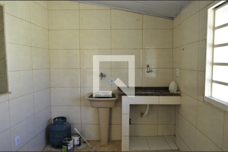 Casa para alugar com 45m², 1 quarto e sem vaga