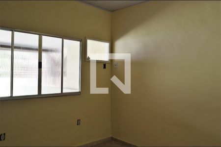 Casa para alugar com 45m², 1 quarto e sem vaga
