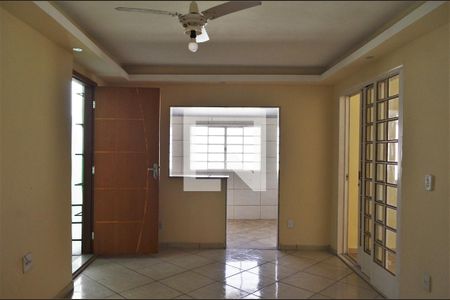 Casa para alugar com 45m², 1 quarto e sem vaga