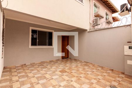 Garagem de casa à venda com 3 quartos, 116m² em São João Batista, Belo Horizonte