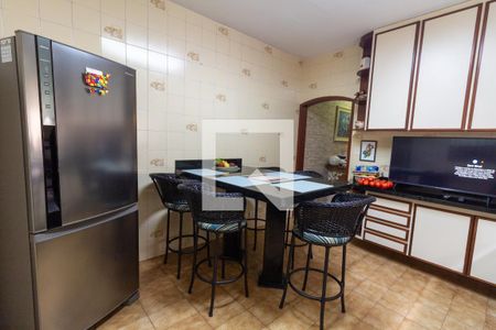 Casa à venda com 200m², 2 quartos e 2 vagasCozinha