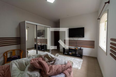 Casa à venda com 200m², 2 quartos e 2 vagasQuarto 2 Suíte