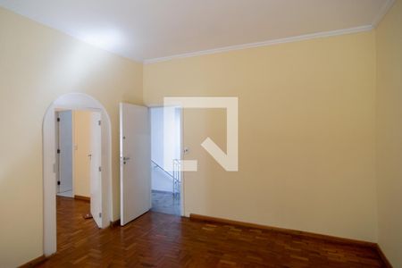 Casa para alugar com 300m², 3 quartos e 2 vagas Casa para alugar com 300m², 3 quartos e 2 vagasQuarto 2