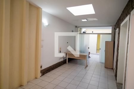 Casa para alugar com 300m², 3 quartos e 2 vagas Casa para alugar com 300m², 3 quartos e 2 vagasGaragem