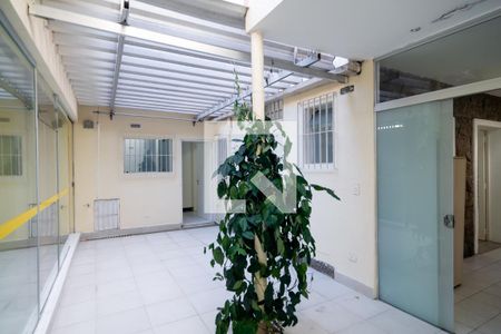 Casa para alugar com 300m², 3 quartos e 2 vagas Casa para alugar com 300m², 3 quartos e 2 vagasÁrea Externa