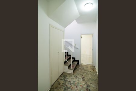 Corredor  de casa para alugar com 3 quartos, 300m² em Brooklin Paulista, São Paulo