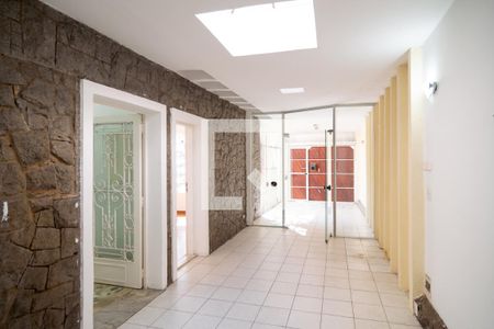 Casa para alugar com 300m², 3 quartos e 2 vagas Casa para alugar com 300m², 3 quartos e 2 vagasGaragem