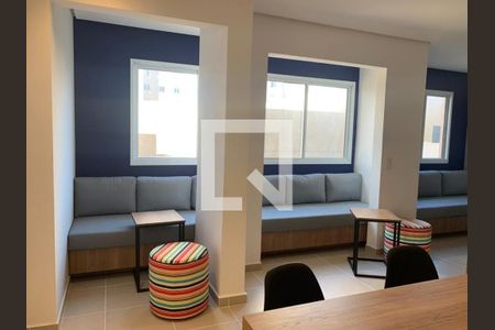 Apartamento à venda com 42m², 2 quartos e 1 vaga Apartamento à venda com 42m², 2 quartos e 1 vagaÁrea comum - Salão de festas