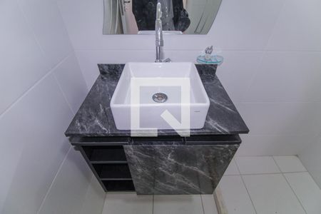 Apartamento à venda com 42m², 2 quartos e 1 vaga Apartamento à venda com 42m², 2 quartos e 1 vagaBanheiro