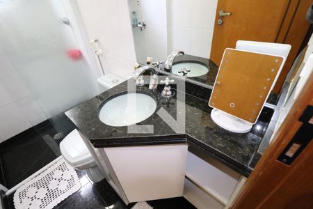 Casa à venda com 155m², 3 quartos e 5 vagasBanheiro da Suíte 1