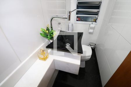 Casa à venda com 155m², 3 quartos e 5 vagasBanheiro Social