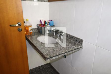 Casa à venda com 155m², 3 quartos e 5 vagasBanheiro suite 2