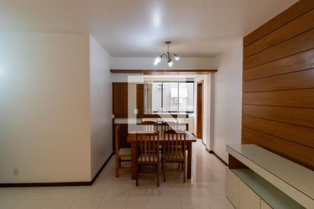 Sala de apartamento para alugar com 2 quartos, 71m² em Menino Deus, Porto Alegre