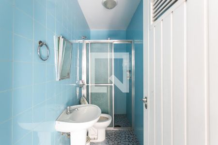 Casa para alugar com 350m², 5 quartos e 4 vagasBanheiro de Serviço