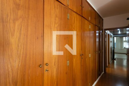 Casa para alugar com 350m², 5 quartos e 4 vagasSuíte