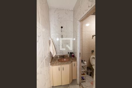 Casa de condomínio para alugar com 100m², 3 quartos e 2 vagas Casa de condomínio para alugar com 100m², 3 quartos e 2 vagasBanheiro 1