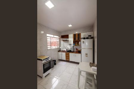 Casa de condomínio para alugar com 100m², 3 quartos e 2 vagas Casa de condomínio para alugar com 100m², 3 quartos e 2 vagasCozinha