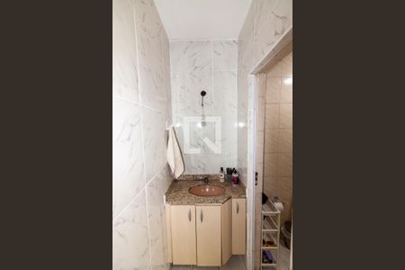 Casa de condomínio para alugar com 100m², 3 quartos e 2 vagas Casa de condomínio para alugar com 100m², 3 quartos e 2 vagasBanheiro 1