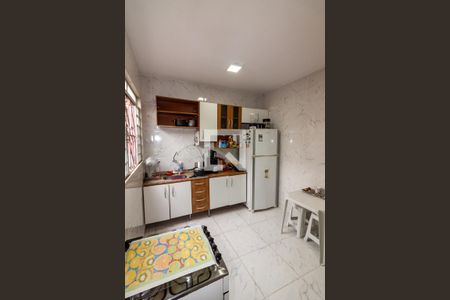 Casa de condomínio para alugar com 100m², 3 quartos e 2 vagas Casa de condomínio para alugar com 100m², 3 quartos e 2 vagasCozinha