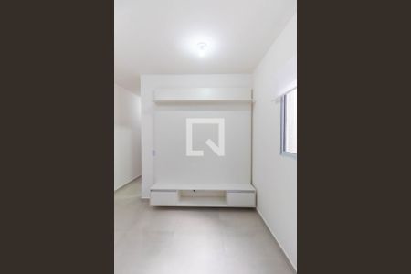 Sala de apartamento para alugar com 2 quartos, 42m² em Parque Maria Luiza, São Paulo