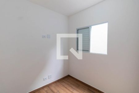 Quarto 1 de apartamento para alugar com 2 quartos, 42m² em Parque Maria Luiza, São Paulo