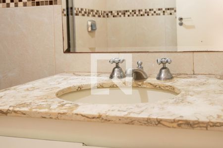 Banheiro de apartamento para alugar com 3 quartos, 75m² em Jardim Taquaral, São Paulo