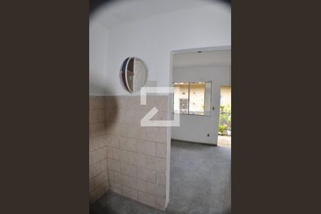Cozinha de kitnet/studio para alugar com 1 quarto, 15m² em Freguesia de Jacarepaguá, Rio de Janeiro