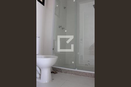 Banheiro de apartamento para alugar com 1 quarto, 39m² em Freguesia de Jacarepaguá, Rio de Janeiro