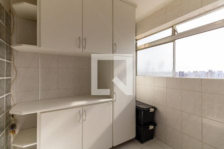 Apartamento à venda com 68m², 3 quartos e 1 vaga Apartamento à venda com 68m², 3 quartos e 1 vagaLavanderia