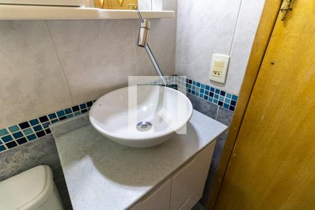 Apartamento à venda com 68m², 3 quartos e 1 vaga Apartamento à venda com 68m², 3 quartos e 1 vagaBanheiro Social