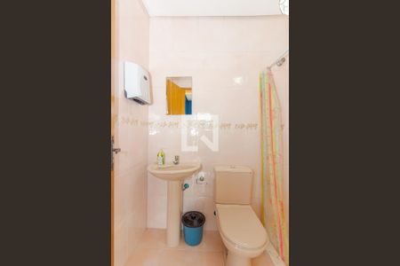 Casa à venda com 180m², 3 quartos e 3 vagasBanheiro