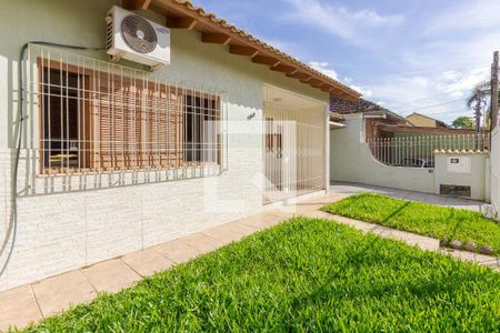 Casa à venda com 180m², 3 quartos e 3 vagasFachada