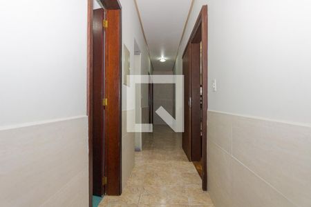 Casa à venda com 180m², 3 quartos e 3 vagasCorredor