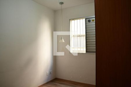 Quarto 2 de apartamento para alugar com 2 quartos, 48m² em Jardim da Gloria, Cotia