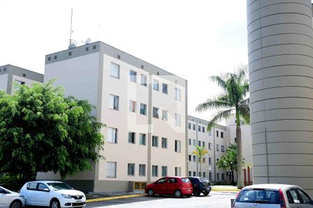 Fachada do bloco de apartamento para alugar com 2 quartos, 48m² em Jardim da Gloria, Cotia