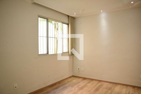 Apartamento para alugar com 48m², 2 quartos e 1 vaga Apartamento para alugar com 48m², 2 quartos e 1 vagaSala