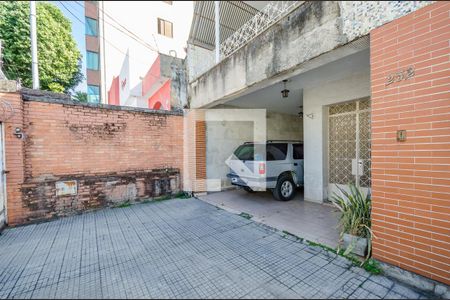 Casa à venda com 500m², 6 quartos e 3 vagas Casa à venda com 500m², 6 quartos e 3 vagasGaragem