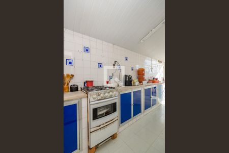 Casa à venda com 500m², 6 quartos e 3 vagas Casa à venda com 500m², 6 quartos e 3 vagasCozinha