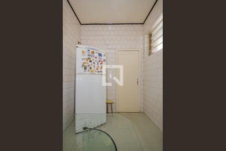 Casa à venda com 500m², 6 quartos e 3 vagas Casa à venda com 500m², 6 quartos e 3 vagasCopa