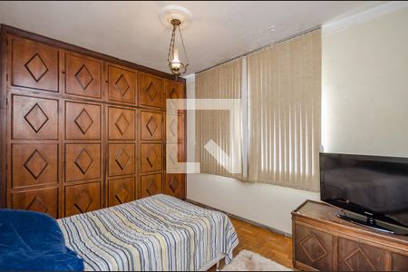 Casa à venda com 500m², 6 quartos e 3 vagas Casa à venda com 500m², 6 quartos e 3 vagasQuarto 2