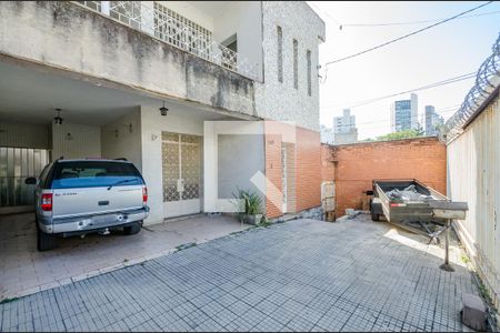 Casa à venda com 500m², 6 quartos e 3 vagas Casa à venda com 500m², 6 quartos e 3 vagasGaragem