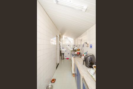 Casa à venda com 500m², 6 quartos e 3 vagas Casa à venda com 500m², 6 quartos e 3 vagasCozinha