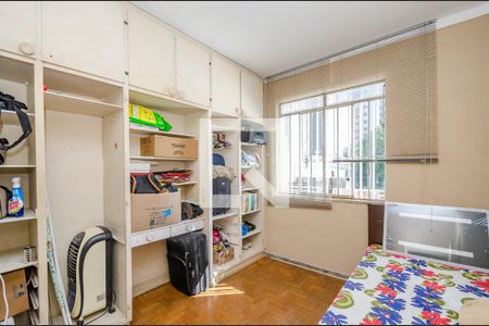 Casa à venda com 500m², 6 quartos e 3 vagas Casa à venda com 500m², 6 quartos e 3 vagasQuarto 3