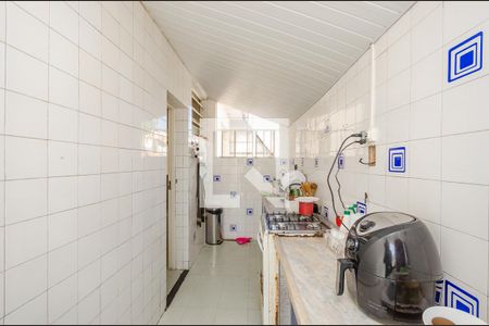 Casa à venda com 500m², 6 quartos e 3 vagas Casa à venda com 500m², 6 quartos e 3 vagasCozinha